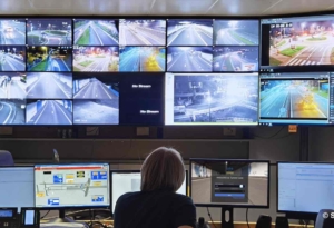 Surveillance vidéo de tunnel et ouvrage routier - mur d'écrans
